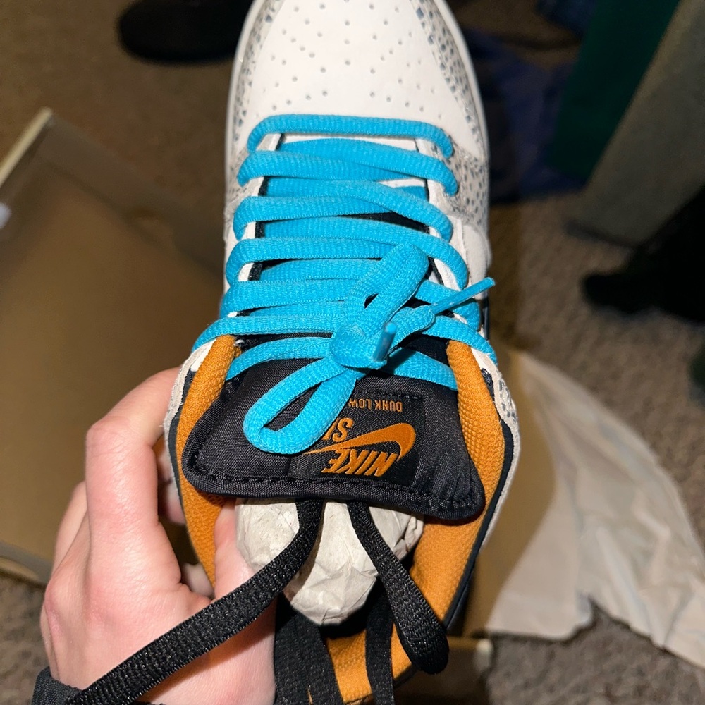 Nike SB Dunks - Picture 5 of 9